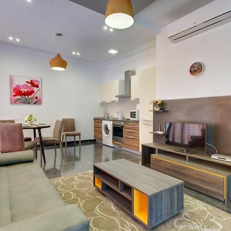 Chalet Apartments Sliema Exteriör bild